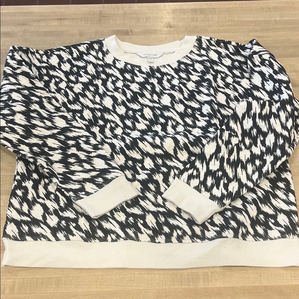 Garnet Hill  Crew sweatshirt L
